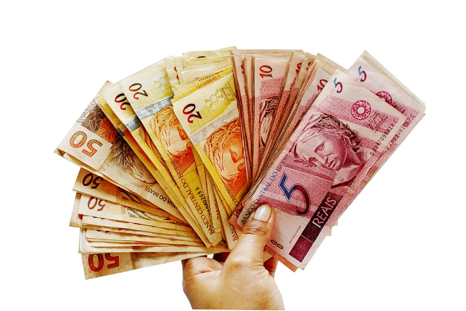 Finanzexperte warnt: Vier von zehn Menschen in Deutschland haben weniger Geld zur Verfügung als vor einem Jahr!