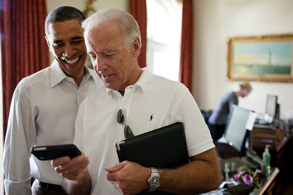 Bidenomics : US-Präsident Biden setzt auf staatliche Investitionen und will so die Wirtschaft ankurbeln.