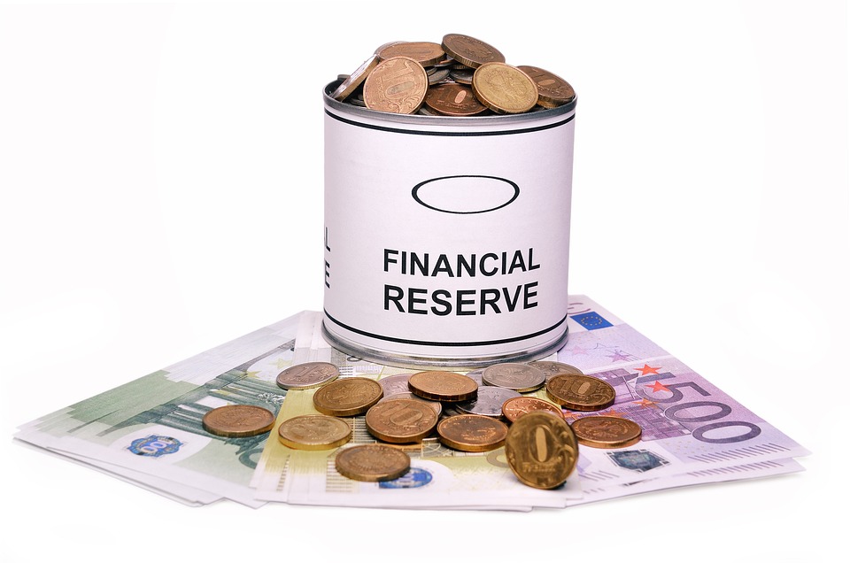 Provisionen im Finanzvertrieb verbieten: Verbraucherschützer fordern dringendes Handeln