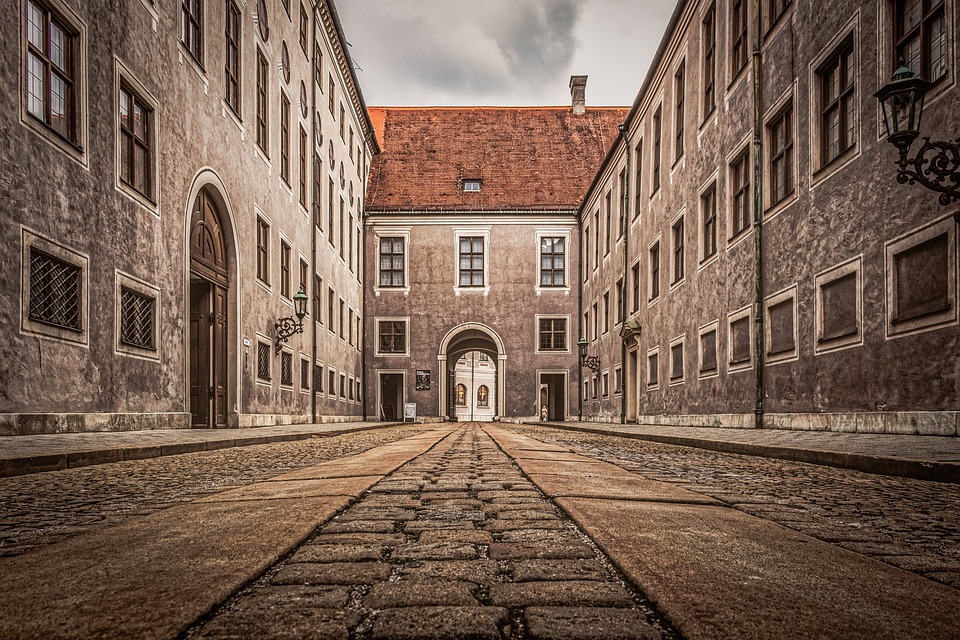 Die Munich Re Aktie: Analyse und Ausblick auf die mögliche Trendumkehr.
