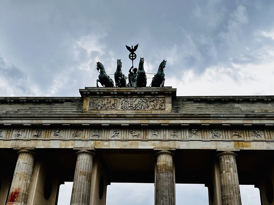 Brandenburgs Wirtschaftsminister will Goodyear-Reifenwerk-Schließung abwenden