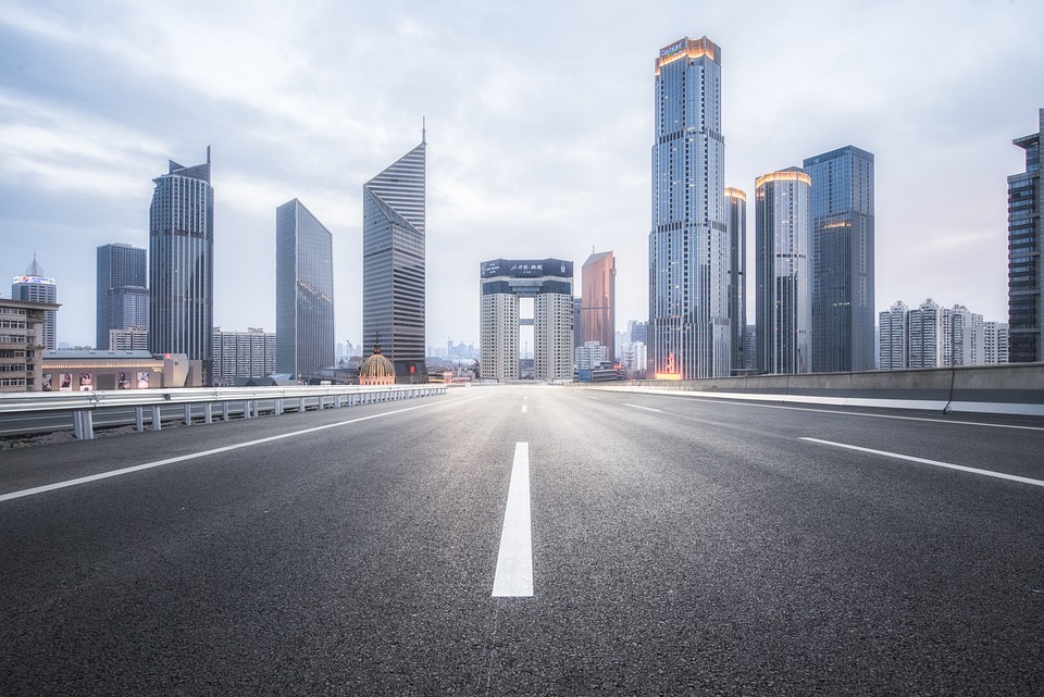 Chinas Importwachstum überrascht im Oktober – Börsenexperten analysieren die Auswirkungen