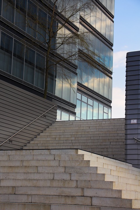 LANXESS im dritten Quartal: Chemiekonzern rutscht weiter in die Verlustzone