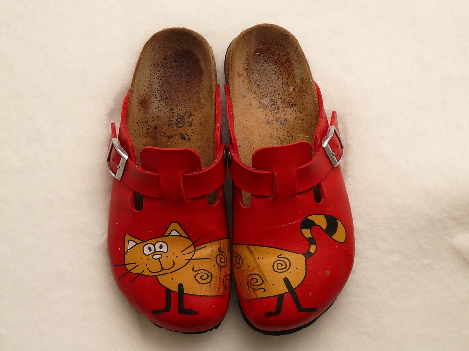 Birkenstock Börsengang in New York – Finanzexperte analysiert das Debakel und seine Auswirkungen