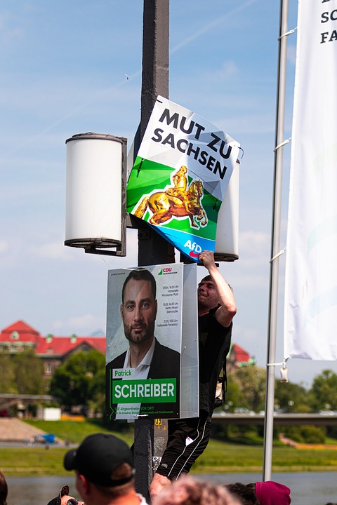 AfD: Warum die deutsche Wirtschaft jetzt Farbe bekennen muss! – Ein Finanzexperte packt aus