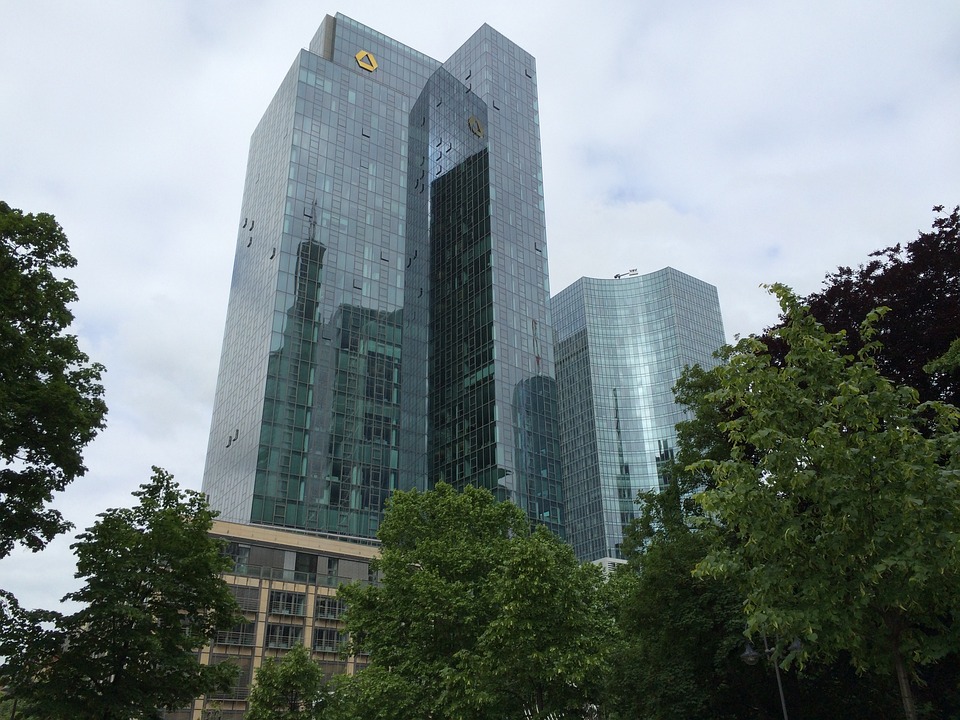 Commerzbank Aktienrückkauf: Neues Programm soll Kurs stärken und Ausschüttungen steigern