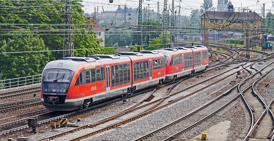 Siemens Energy: S&P bestätigt Bonitätsnote BBB und negativen Ausblick – Finanzexperte analysiert Verkaufsstrategie und Kreditwürdigkeit