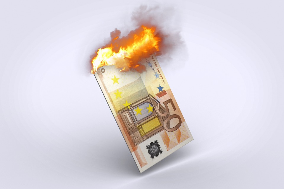 Inflation und Versicherung: Bafin droht mit Preiserhöhungen und Eingriffen