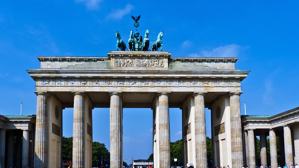 Brandenburgs Reaktion auf das Karlsruher Haushaltsurteil: Wie das Finanzministerium das Hilfspaket sichern will