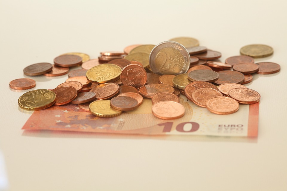 Finanzierung einer Immobilie: Verkauf von Aktien oder Hypothek – was ist die beste Option?