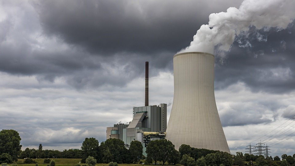 General Electric Aktie: Aktuelle Kursbewegung und Unternehmensprofil – Finanzexperte analysiert