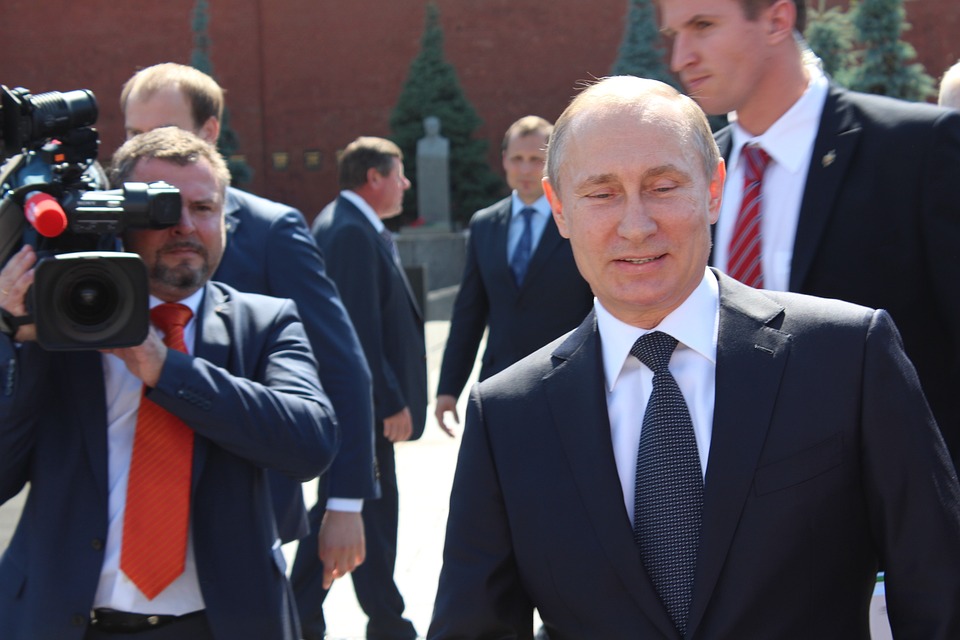 Putin entschuldigt sich für Preisanstieg: Russlands Wirtschaft vor großen Herausforderungen