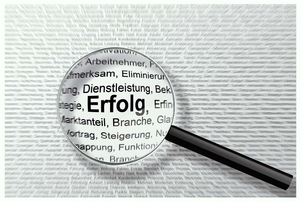 Analyse: Henkel-Aktie im Plus – Finanzexperten sehen Kursanstieg