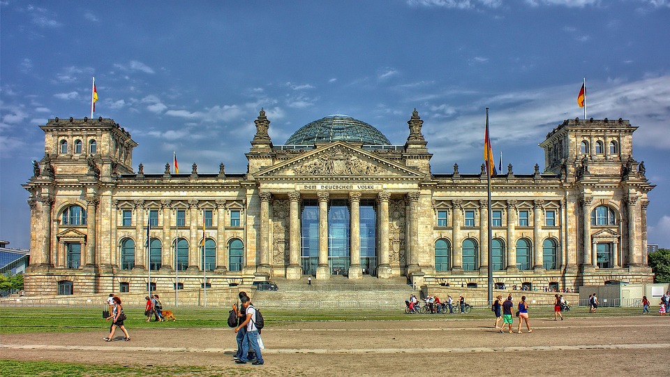Berlin: Herausforderungen im kommunalen Wohnungsbau für Finanzexperten