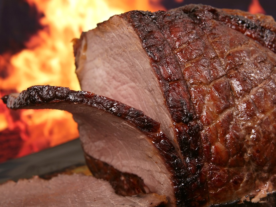 Finanzexperte warnt: Fleisch- und Wurstprodukte oft nicht so regional, wie vermarktet – Verbraucherzentrale deckt irreführende Herkunftsangaben auf.