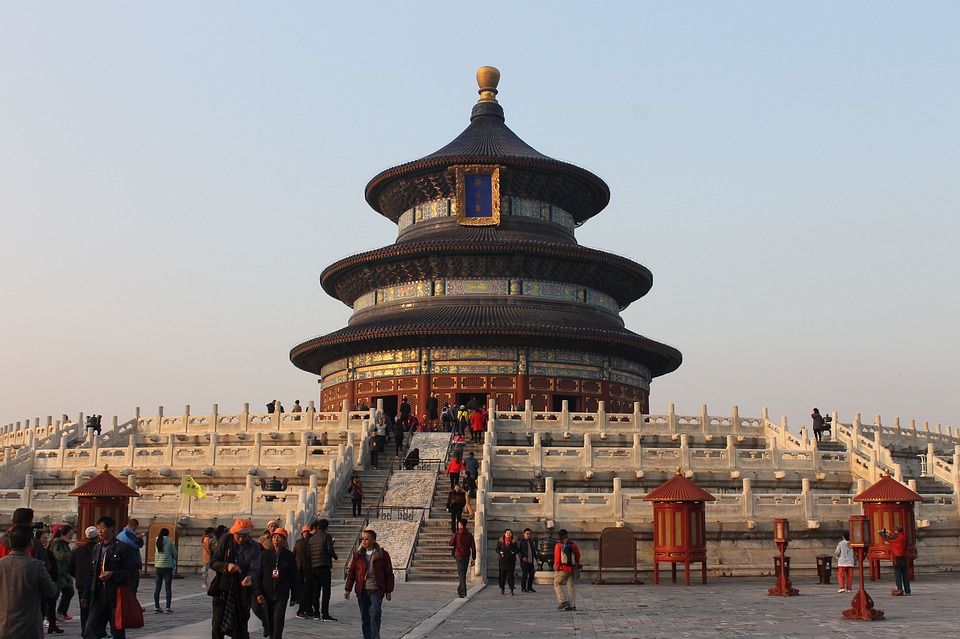 Peking drängt Geldmanager in China zu bevorzugter Auflegung von Aktienfonds vor Rentenfonds – Ein Überblick.