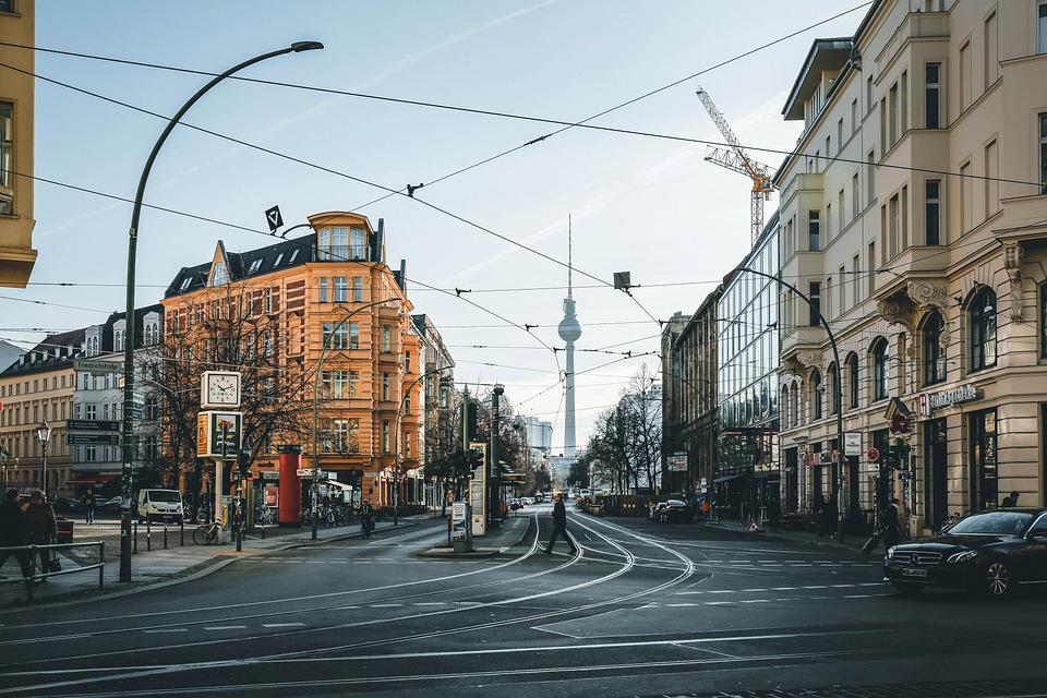 Berliner Clan muss Villa räumen – Finanzexperte analysiert Immobilienbeschlagnahmung