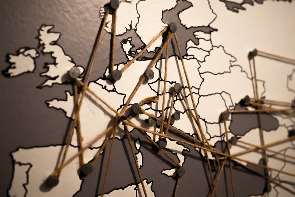 Finanzexperte warnt: Europäische Essenslieferanten unter Druck – HelloFresh, Just Eat Takeaway und Delivery Hero betroffen