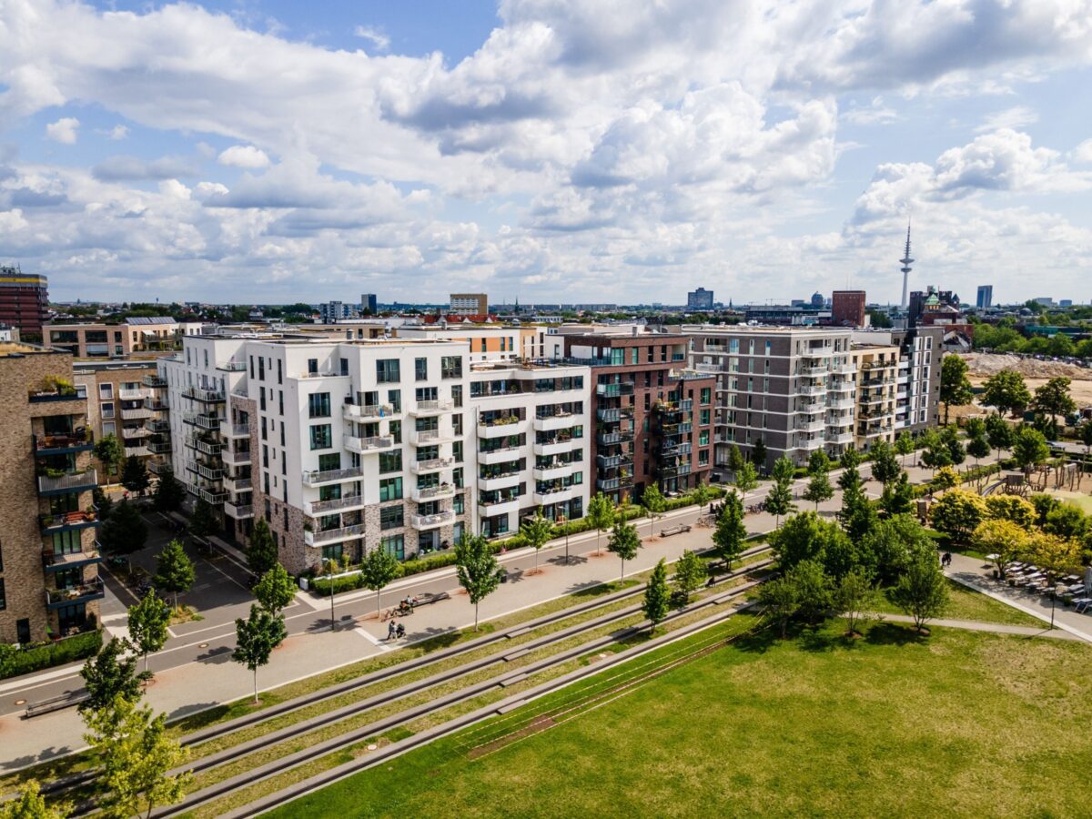 Immobilienpreise in Deutschland: Bodenbildung erwartet, trotz Preisrückgang – Expertenmeinung