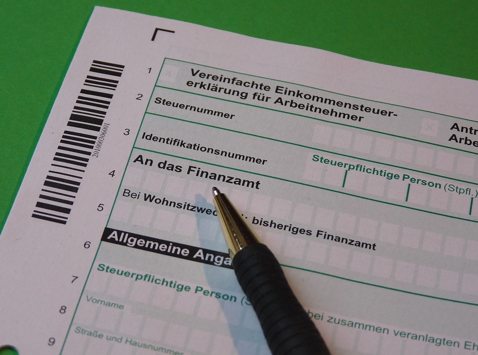 Steuererklärung 2024: Wichtige Abgabefristen & Freigrenzen, Expertenrat & Verlängerungsoptionen – kompakte Übersicht für Steuerzahler.
