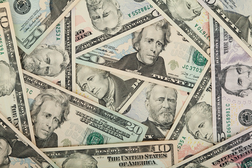 Finanzexperte analysiert: Aktien und Anleihen mit schlechtestem Jahresstart seit Jahrzehnten