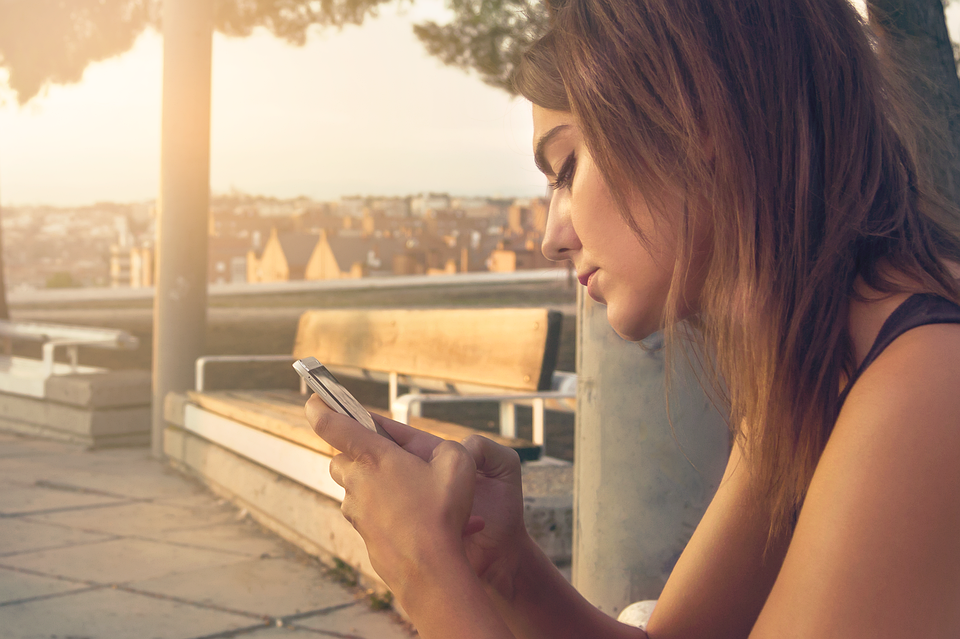 Finanzexperte warnt: Betrugsversuche per SMS – Verbraucherzentrale informiert über die gefährliche Betrugsmasche „Smishing“