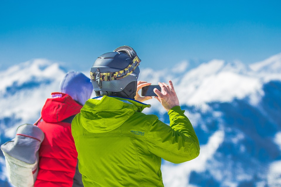 Snap legt nachbörslich Bilanz vor: Verluste steigen, Umsatz fällt – Experten überrascht