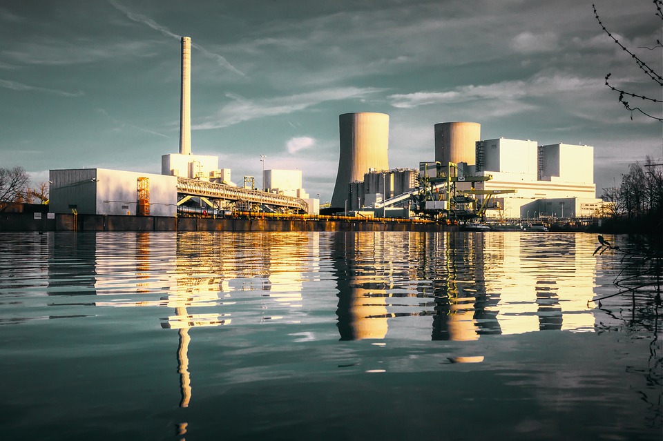 RWE Aktie stabilisiert sich nach Gewinnwarnung – Charttechnische Unterstützungen im Fokus.