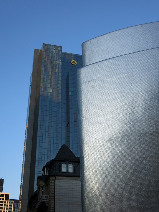 Commerzbank erhält Geldbußen wegen Geldwäscheverstößen