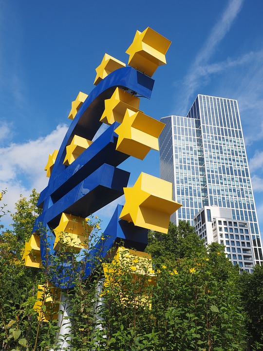 Eurozone Unternehmen auf dem Vormarsch: Einkaufsmanagerindex steigt überraschend auf 51,4 Punkte