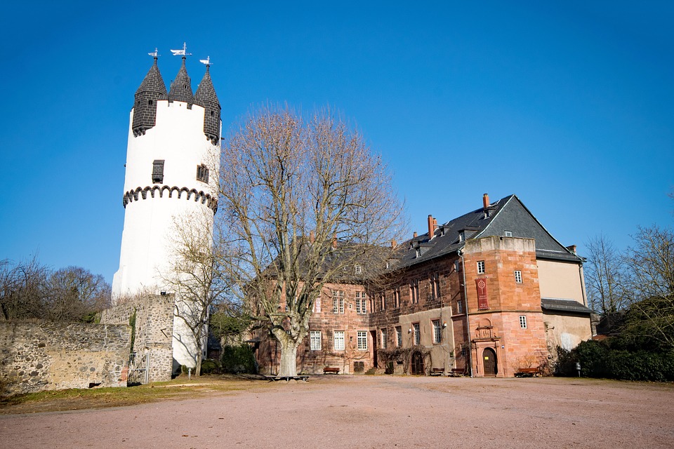 Hanau: Familie Ruth kämpft gegen teure Denkmalschutz-Auflagen
