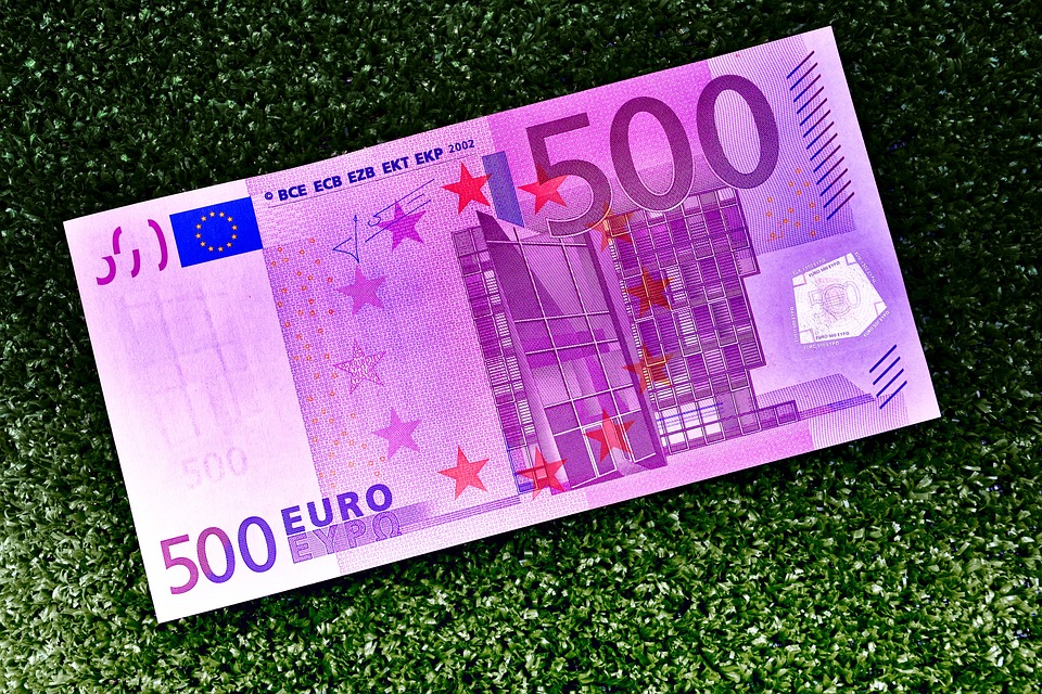 Inflationsrate steigt: Euro weiter unter Druck (87 Zeichen)
