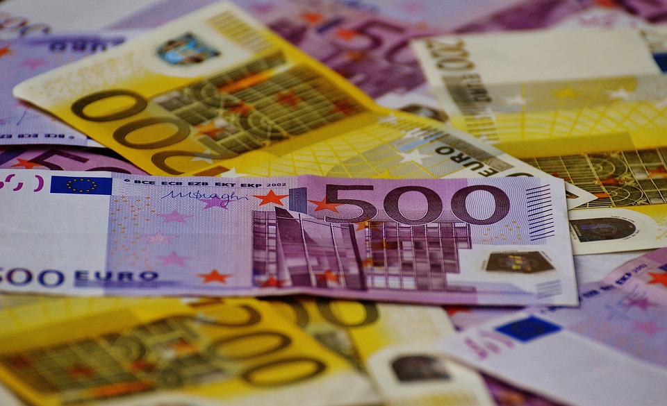 Rentenhöhe mit 4500 Euro Bruttogehalt: So viel Geld steht im Alter zu erwarten
