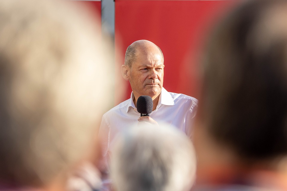 Scholz im Gespräch mit Börsenchef Theodor Weimer: Dax auf Rekordjagd