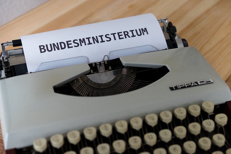 Sparvorschläge von CDU-Politiker: Kürzung im Bundesministerium und Asylmigration begrenzen
