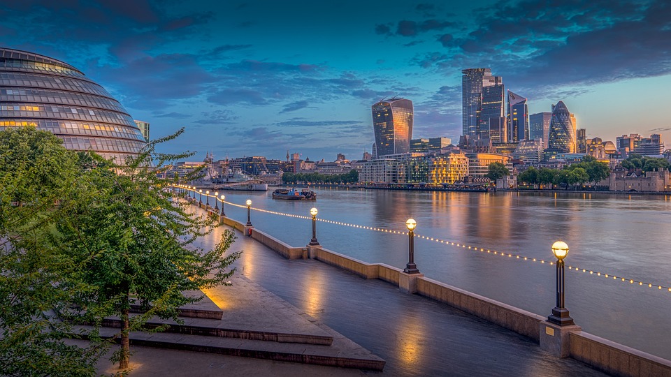 Starker Börsenstart für CVC Capital Partners in Amsterdam