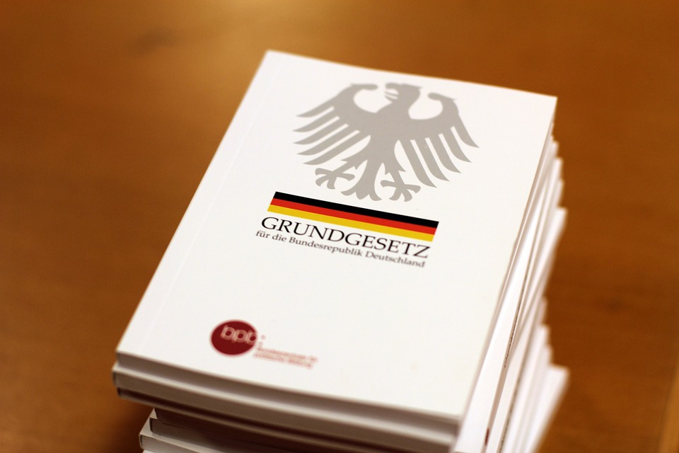 Schuldenbremse im Grundgesetz: Streit eskaliert