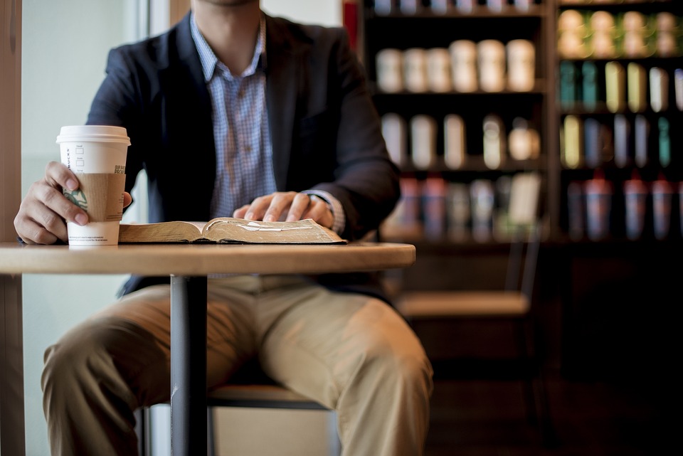 Starbucks enttäuscht mit Quartalszahlen: Umsatz und Gewinn unter Analystenerwartungen